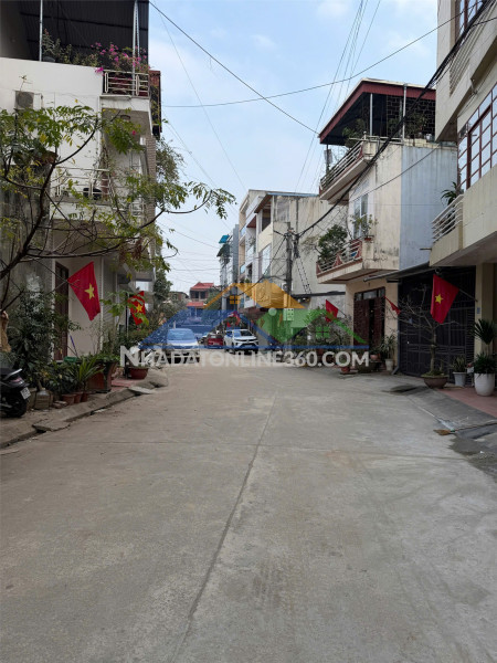 Nhà đẹp- giá tốt - chính chủ cần bán nhanh căn biệt thự mái...