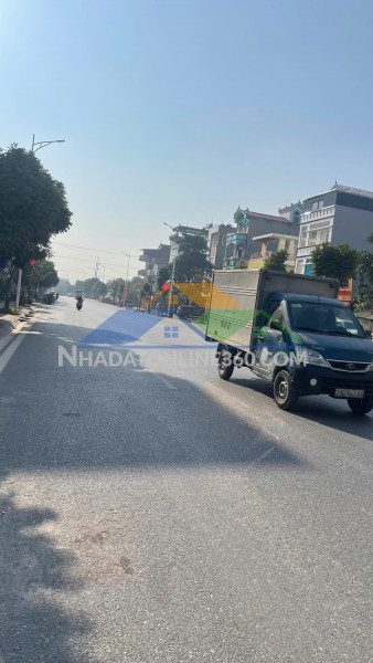 Chính chủ cần bán 100 m2 mặt đường ỷ lan - đặng xá, giá chỉ 17 tỷ, lh 0985865658