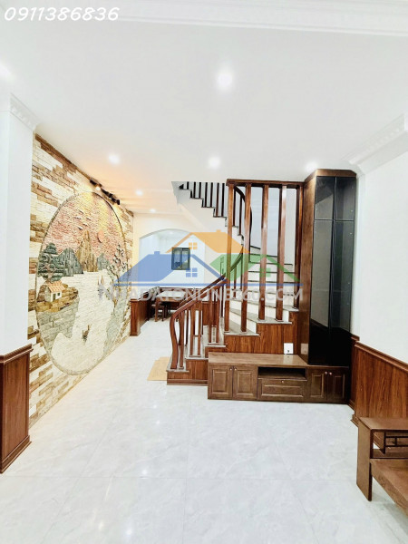 ????ô tô đỗ cửa trần thái tông, mới đẹp, ban công cực mát, 40m*5t chỉ 15.9 tỷ????