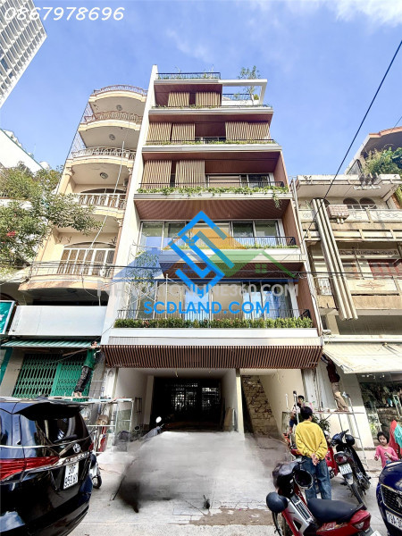 Nhà mới gói 5 mỹ gia, đường to, full nội thất, giá chỉ 9.6  tỷ(bao thuế phí)