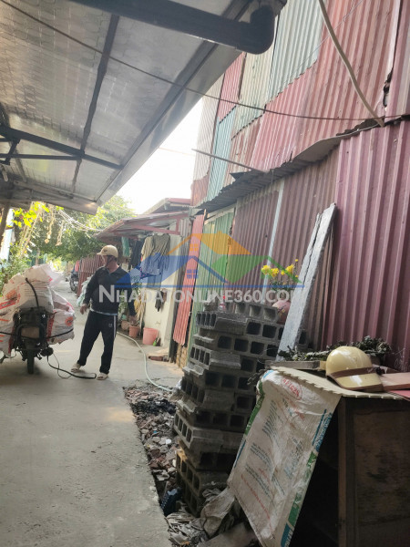 Bán gấp giá rẻ giải phóng 32m, 1.5 tầng, mặt tiền 4.5m, 780 triệu, hoàng mai.