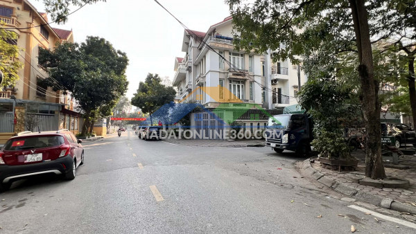 Biệt thự lô góc việt hưng, 3 thoáng, vỉa hè rộng, ôtô tránh,...