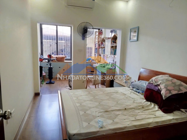 Hào nam nhà đẹp - ngõ thông - kinh doanh - 34m2 5 tầng mt 3.5m giá 10.7 tỷ