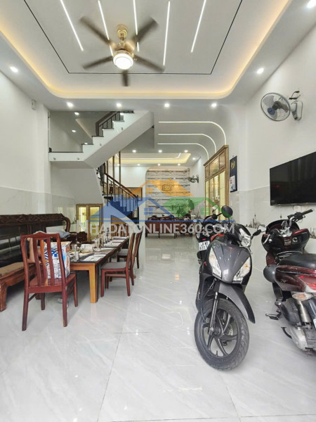 Nhà mới đón tết đ số 7 gần chợ 26-3 sát aeon tân phú hẻm 7m 55m2,4 tầng nhỉnh 6 tỷ