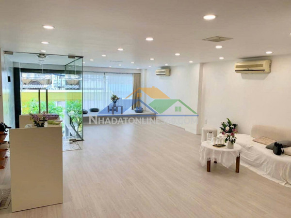 Cực rẻ, bán nhà mặt phố đội cấn văn cao, diện tích lớn, mặt tiền rộng, chỉ 31 tỷ