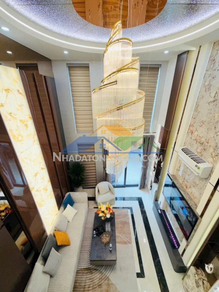 **bán nhà mặt tiền ni sư huỳnh liên** phường 10, tân bình...