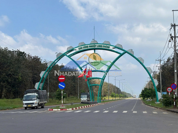 Bán nhà mặt tiền kinh doanh – ngay cổng khu công nghiệp long khánh, tỉnh đồng nai