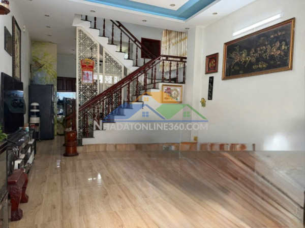 Bán nhà 3 tầng 61m2, đường số 6, linh xuân, thủ đức, tp hcm, giá 5,45  tỷ, sổ hồng, thuận tiện sinh sống. gọi 0933125879!