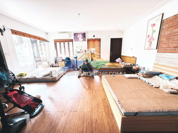 Bán nhà phố lê đại hành, 90m2, 4 tầng, mặt tiền 9.6m, 25.3 tỷ, ngõ rộng thoáng, ở sướng