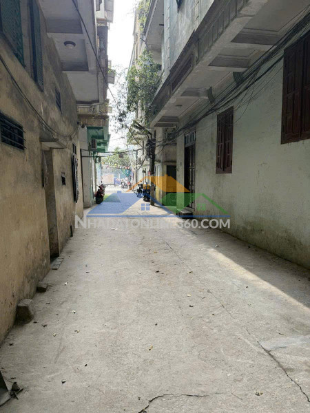 Bán nhà 5 tầng ngọc hồi 40m nhà mới ở ngay, gần trường, chợ tiện ích bạt ngàn