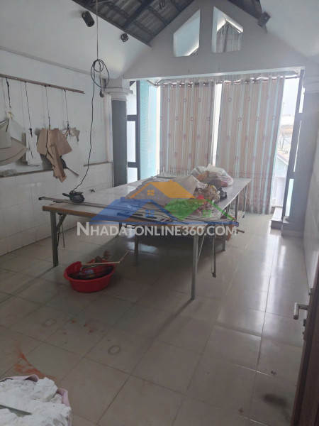 Giá tốt - chính chủ bán nhà 4 tầng – xe hơi tới nhà – giá giảm sâu 300 triệu