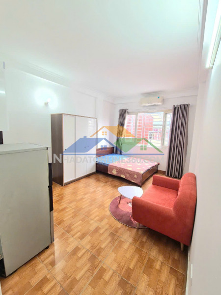 Cho thuê ccmn đẹp thoáng cửa sổ ngõ 51 thái thịnh, đống đa