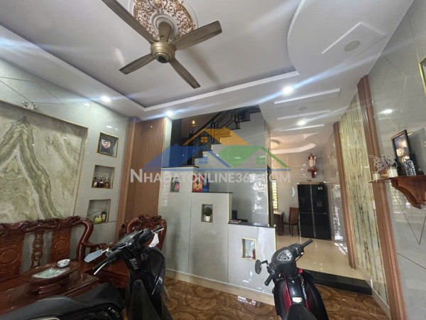 Bán nhà 3 tầng 50m2 đường số 6, linh xuân, thủ đức, tp hcm. giá 4,95 tỷ, sổ hồng chính chủ.