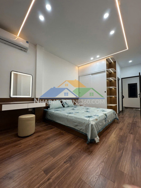 Siêu phẩm hiếm phố thái thịnh – nhà đẹp long lanh – ở ngay chỉ hơn 8 tỷ lh 0326 213 286