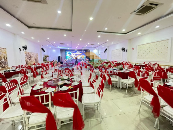 Bán nhà hàng 2 mặt tiền trần thị lý đảo xanh 564m2 giá 75 tỷ