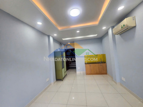 Pass phòng ban công riêng – 508 cách mạng tháng 8, quận 3