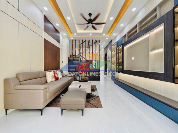 Bán nhà mặt tiền ni sư huỳnh liên, phường 10, tân bình; (5,5x22m)