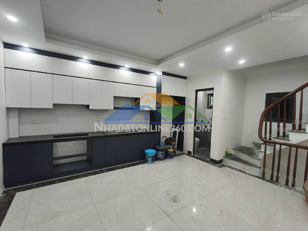 Bán nhà mặt phố chùa quỳnh 5 tầng gara ô tô, nhỉnh 8 tỷ