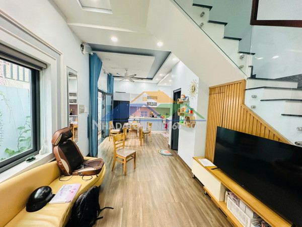 Siêu phẩm linh trung – 73m3 nhà 3 tầng hẻm xe hơi thông – chỉ 7.95 tỷ - hiếm có