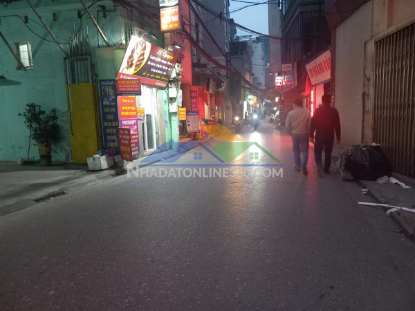 Kim giang, nhà phố quý tộc, 2 thoáng, gàn ô tô, gần hồ, khu vui chơi, bãi đỗ xe