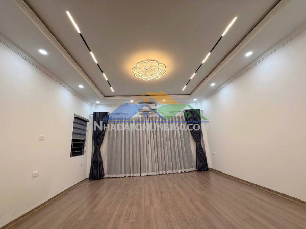 Bán nhà đẹp nguyễn văn cừ- oto- kinh doanh- sát phố- full nội thất-40m 5 tầng - nhỉnh 13 tỷ