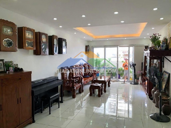 Chung cư học viện quốc phòng xuân la 137m 3 ngủ 2 wc 11,95 tỷ-lô góc