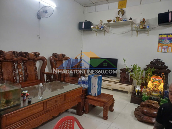 Lê thanh nghị – sát  núi thành – 30/4

đường 10,5m – vỉa hè 20m – 4 ô tô đậu cửa 16 tỷ