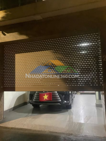 Vị trí vàng, bán nhà trích sài, ô tô vào, kinh doanh tốt, chỉ 16 tỷ