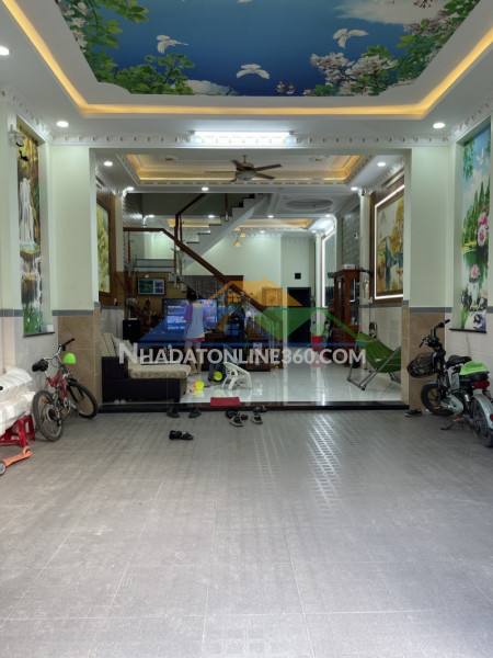 Bán nhà 2 tầng dĩ an,shr thổ cư,đường 2 ô tô thông,kinh doanh buôn bán tốt