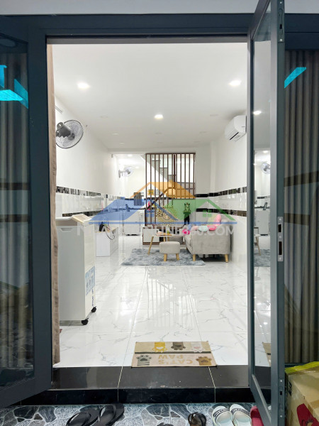 Cho thuê nhà mới 2 tầng (full nội thất) hxh đường dạ nam p2q8