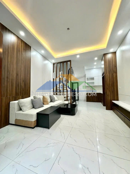 ????!: lô góc - ngõ 3 gác - gần phố ???? bán nhà đống đa