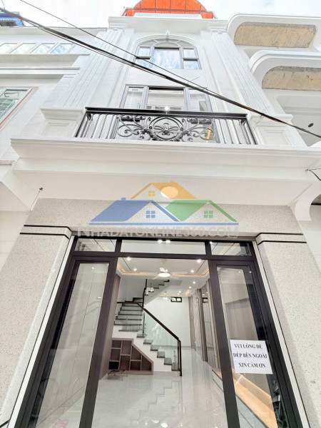 Bán nhà thiên lôi ngay cạnh aeon, 50m 4 tầng, ô.tô đỗ sát nhà