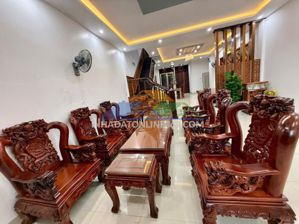 Cần bán căn nhà đinh công tráng tại phường tân tiến,  thành phố buôn mê thuột, đắk lắk