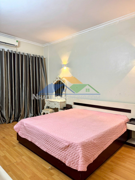 Bán nhà kim giang 130m ô tô đỗ cửa, ngõ rộng 4m, thông tứ tung chỉ 120tr/m