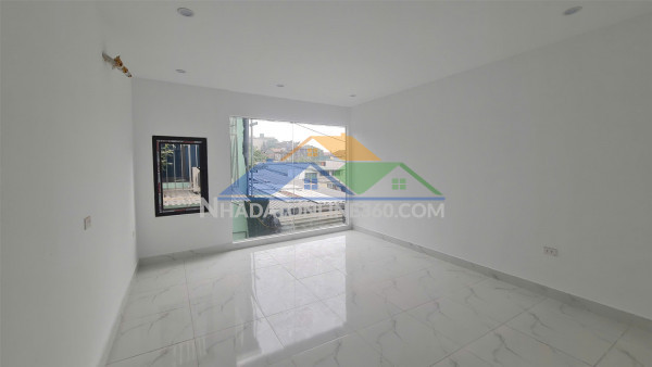 Nhà vị trí đẹp- giá tốt chính chủ cần bán nhanh căn nhà tại huyện thanh trì, tp hà nội