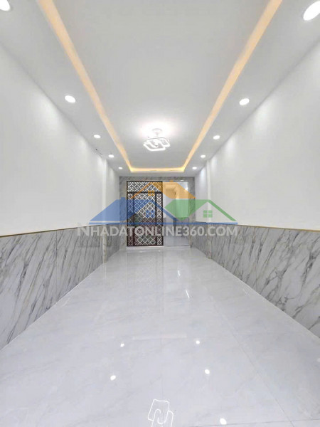 Mặt tiền tạ quang bửu lửng 2lầu p2q8 (p.chánh hưng)