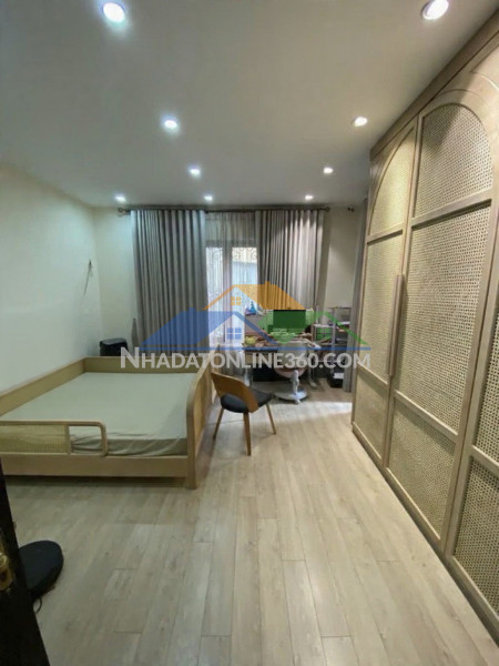 Nguyễn trường tộ ba đình 37m x5 tầng 13,9 tỷ lô góc,1 nhà ra phố