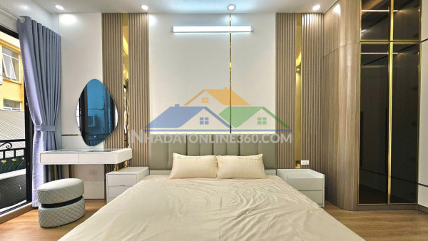 Hoàng văn thái 5 tầng nhà mới - thang máy - full đồ - 36m2 mặt tiền 3.4m giá 10.8 tỷ