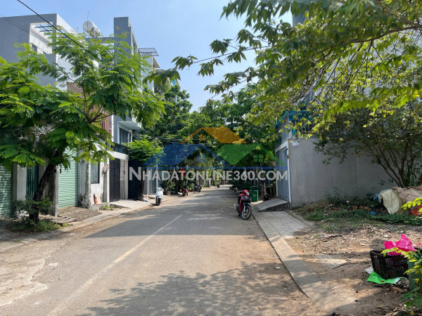 Hàng hiếm-đất giá rẻ long trường-111m2-sổ riêng--gần chợ-4,4 tỷ thương lượng