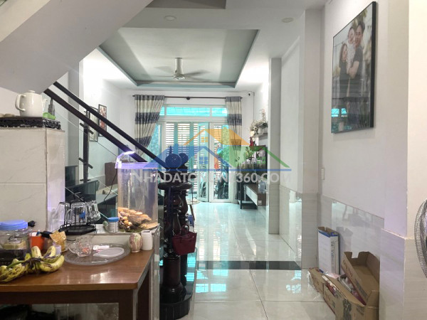 Ngộp bank! nhà 3 tầng mới sát kdc hồng long – 60m2 - xe tải tới nhà – giá chỉ 7 tỷ nhỉnh