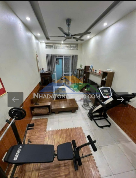 Trường chinh  44m² – 4 tầng – 3.7m mt  9.8 tỷ – vài bước ra phố