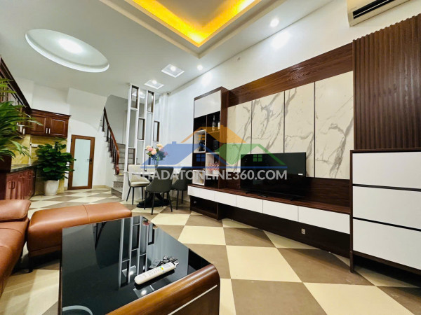 Nhà dân xây - 100m mặt phố tôn đức thắng - khu vực ít nhà bán- văn chương 33 m, 5 tầng, mặt tiền 4 mnhỉnh 8tyr