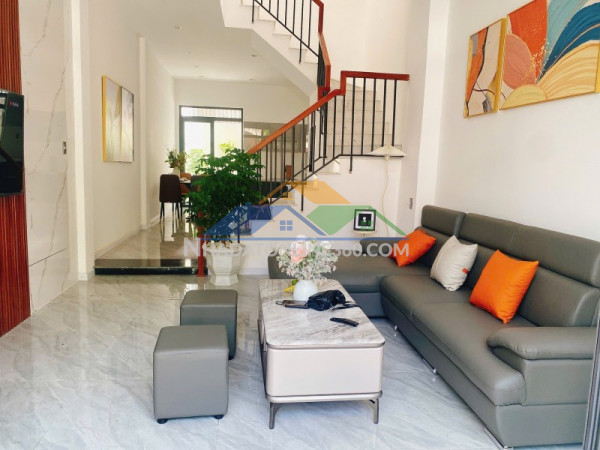 Nhà 3tầng - mt nguyễn xuân hữu – gần công viên - kinh doanh – chỉ 6.3 tỷ