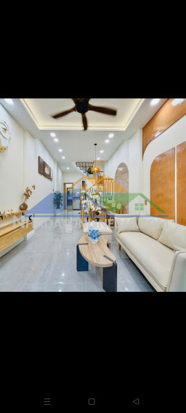 Bán gấp nhà đường số 7 gò vấp chỉ 5,79 tỷ tới 48m2, 2 tầng , tặng nội thất, hẻm ba gác thông, tiện ích xung quanh không thiếu gì