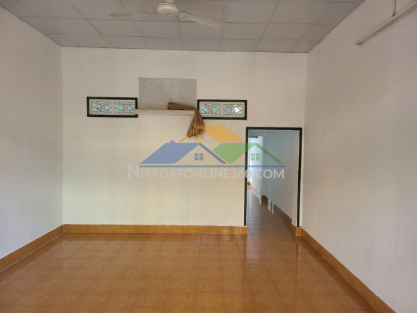 Bán đất tặng nhà - vị trí đẹp kp phú bình, tt an lộc, huyện bình long - bình phước