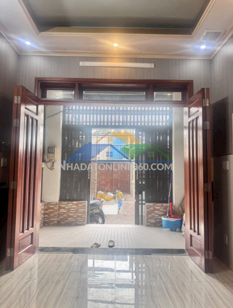 Nhà 3 tầng hxh c7 đường phạm hùng, bình chánh. giá: 3.68 tỷ