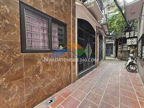 Xuân thủy dt 37m x5 tầng 9,1 tỷ ngõ rộng 3m,thông các ngả,full nội thất