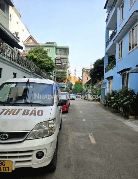 Bán 79tr/m2 - nhà chính chủ - nơ trang long - bình thạnh - ngang 9m dài 28m - 252m2 - 18 tỉ - tl mạnh - chdv siêu ngon