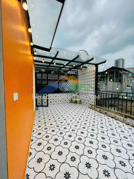 Bán nhà xuân thủy 38 m, 5 tầng, mặt tiền 6m, chỉ 9 tỷ cầu giấy- gần phố gần ô tô - ba gác tận cửa - nhà đẹp dân xây