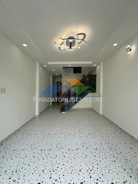 Nhà mới 1 lầu đúc/3pn hẻm 8m oto quay đầu trước cửa âu dương lân p3q8